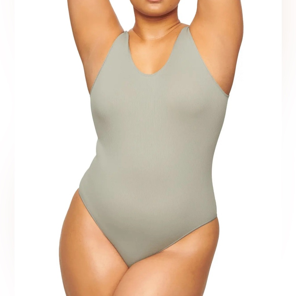 SKIMS Stretch Rib Scoop Neck Bodysuit